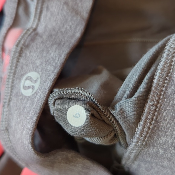 Lululemon size 6 gray with coral straps sports bra - Picture 6 of 6